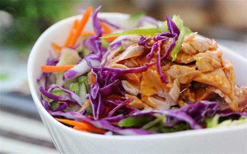Salad cá ngừ hộp